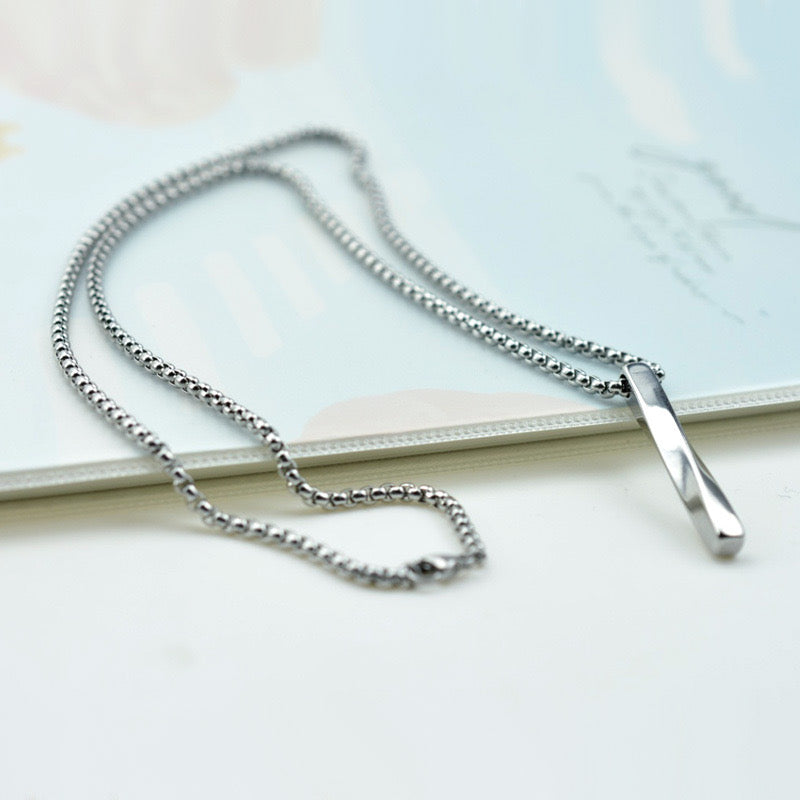 COLLAR TWIST