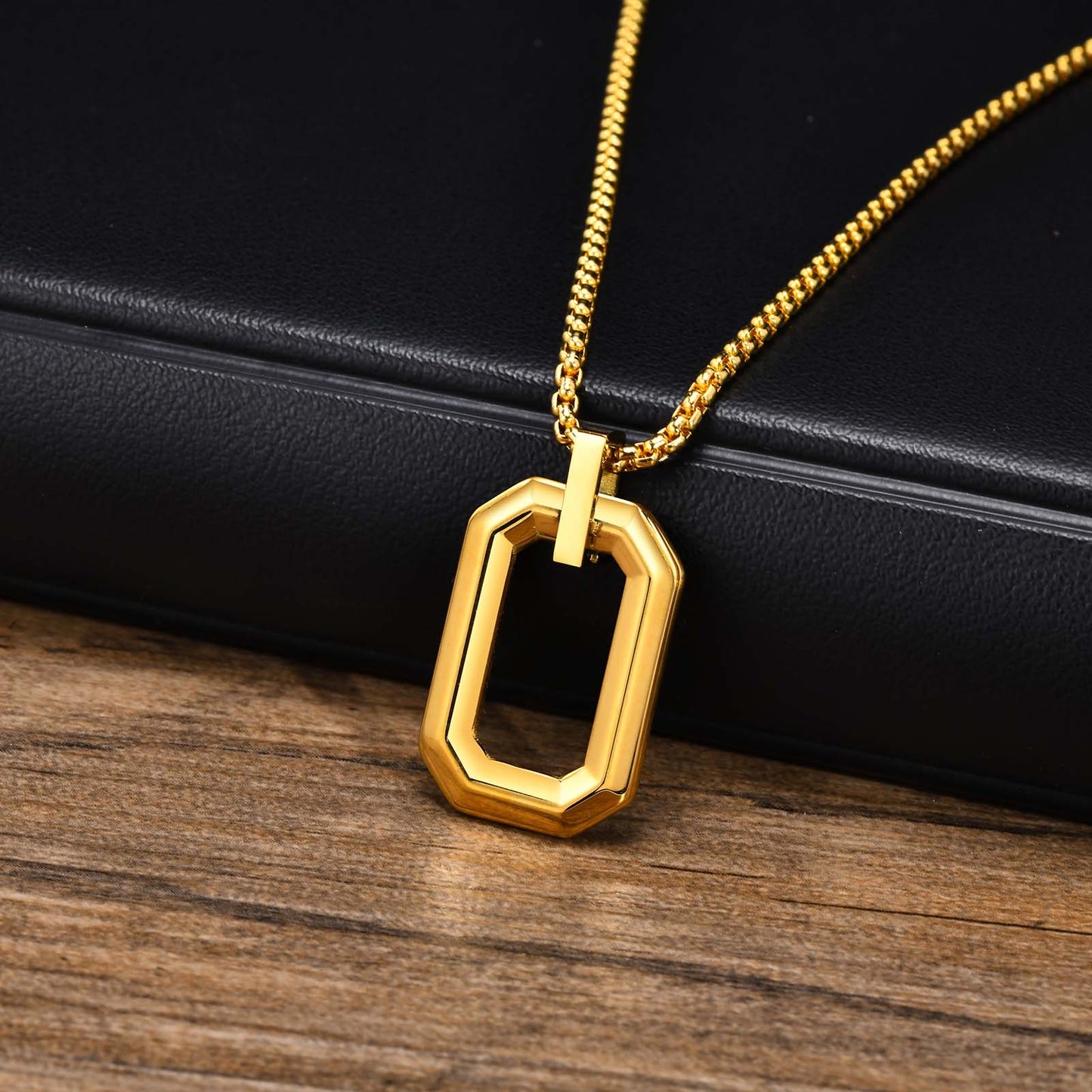 COLLAR OCTAGONAL DORADO